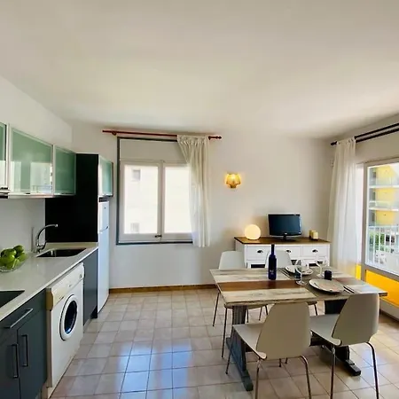 Aquarium Apartment
